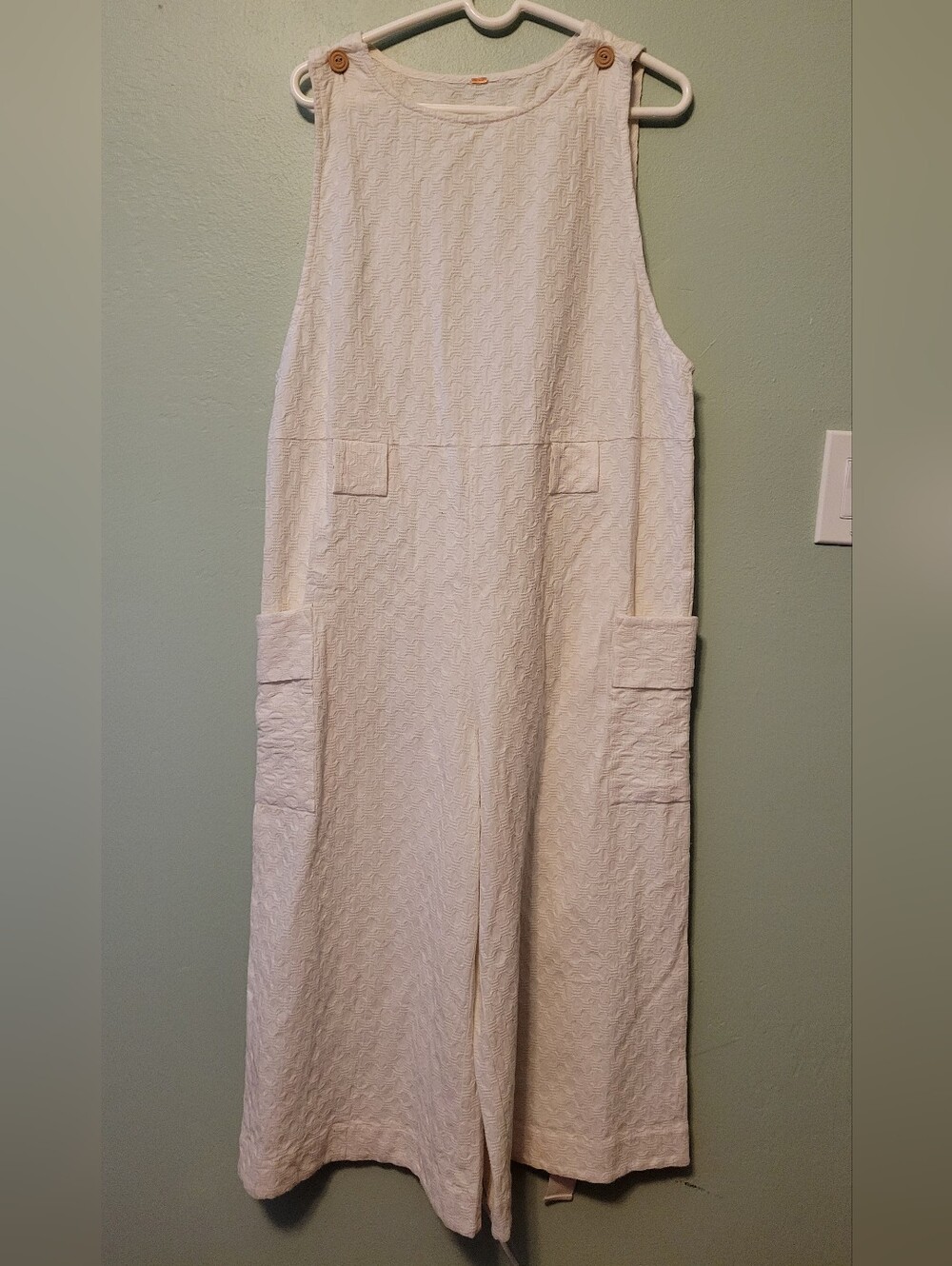 Cream Textured Sleeveless Jumpsuit